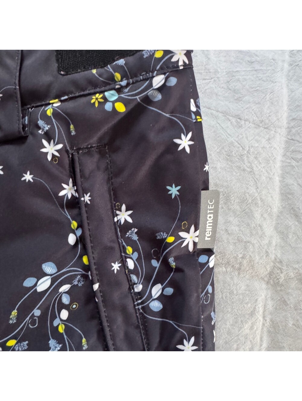 Reima Kids Terrie Reimatec Snow Ski Pants Bibs Floral Print Black Size 134 EUC - Picture 5 of 9